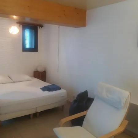 Studio Et Jardin D'ailhon Ailhon